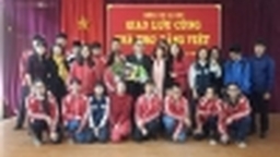 Giao lưu với nhà thơ Bẳng Việt