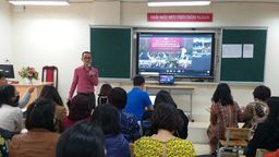 CÁN BỘ, GIÁO VIÊN, NHÂN VIÊN NHÀ TRƯỜNG THAM GIA HỌP TRỰC TUYẾN CỦA SỞ GD-ĐT HÀ NỘI VỀ CÔNG TÁC PHÒNG CHỐNG DỊCH BỆNH Covid-19