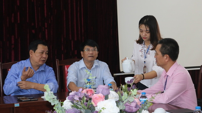 ĐÓN TRƯỜNG CHUẨN QUỐC GIA