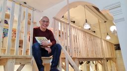 Lan tỏa tri thức: Người đàn ông mở nhà sách miễn phí