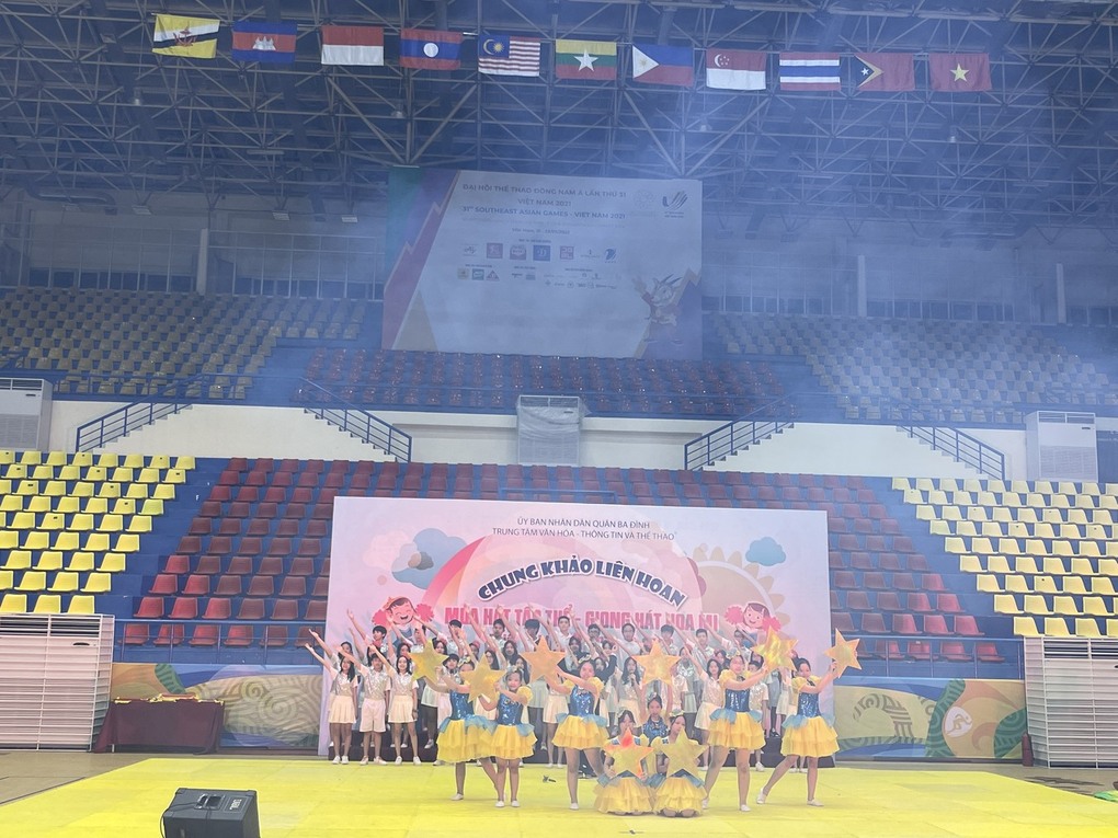 Học sinh trường THCS Mạc Đĩnh Chi tham gia Chung khảo  Liên hoan Múa hát tập thể - Giọng hát hoạ mi Thiếu nhi quận Ba Đình hè 2022