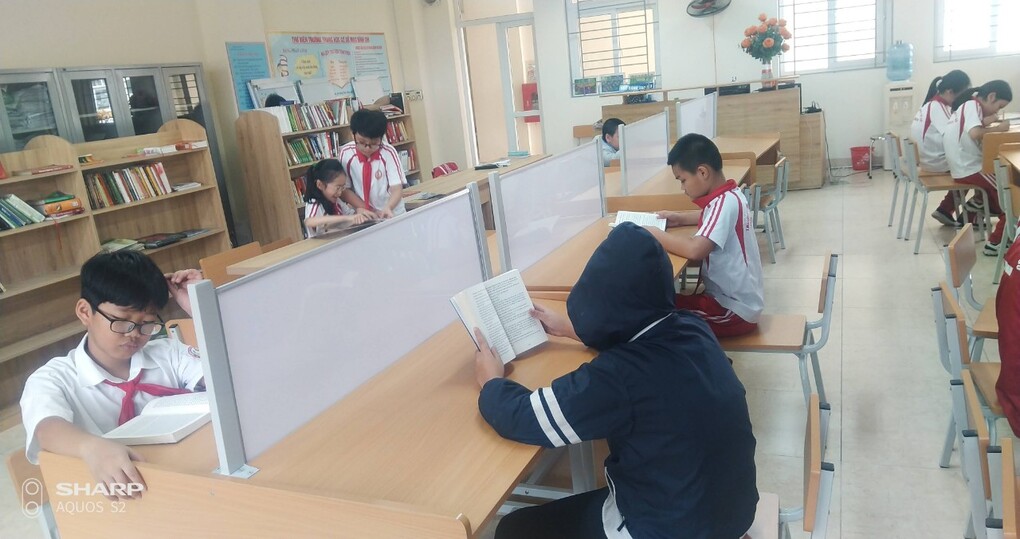 Trang sách tuổi thơ