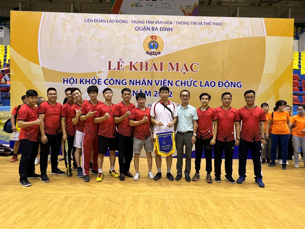Giáo viên trường THCS Mạc Đĩnh Chi tham gia Hội khoẻ Công nhân viên chức lao động năm 2022