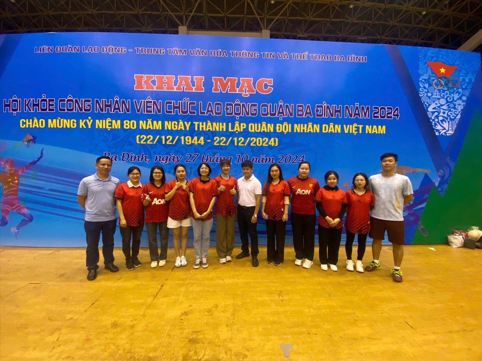 Giáo viên trường THCS Mạc Đĩnh Chi tham gia Hội khỏe công nhân viên chức lao động quận Ba Đình năm 2024