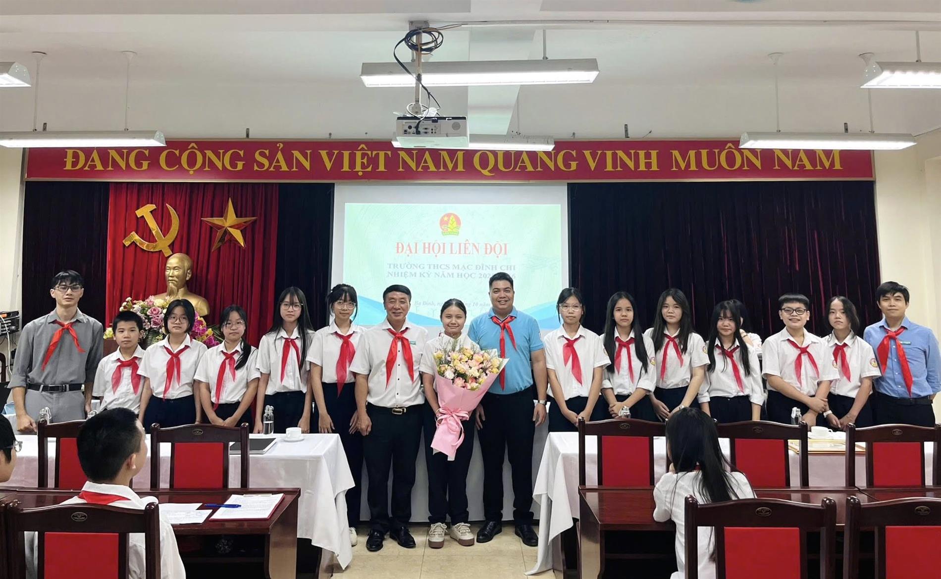 Đại hội Liên đội Trường THCS Mạc Đĩnh Chi nhiệm kì năm học 2025 - 2026