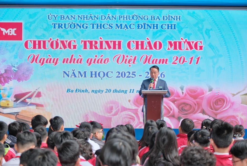 Trường THCS Mạc Đĩnh Chi long trọng tổ chức Lễ kỷ niệm 43 năm Ngày Nhà giáo Việt Nam 20/11