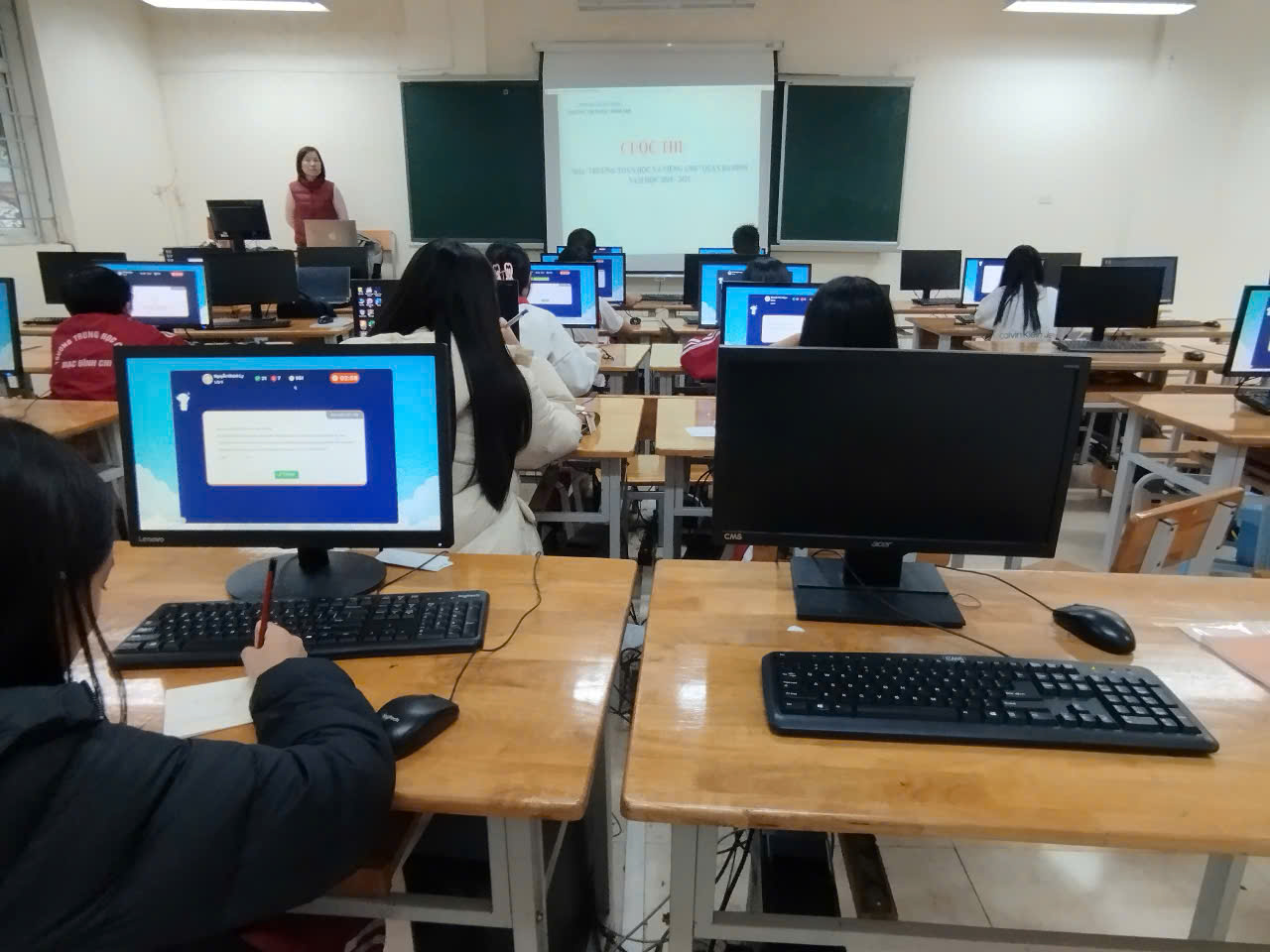 Gửi gắm yêu thương và lời động viên đến các chiến binh "Đấu trường Toán học" trường THCS Mạc Đĩnh Chi!