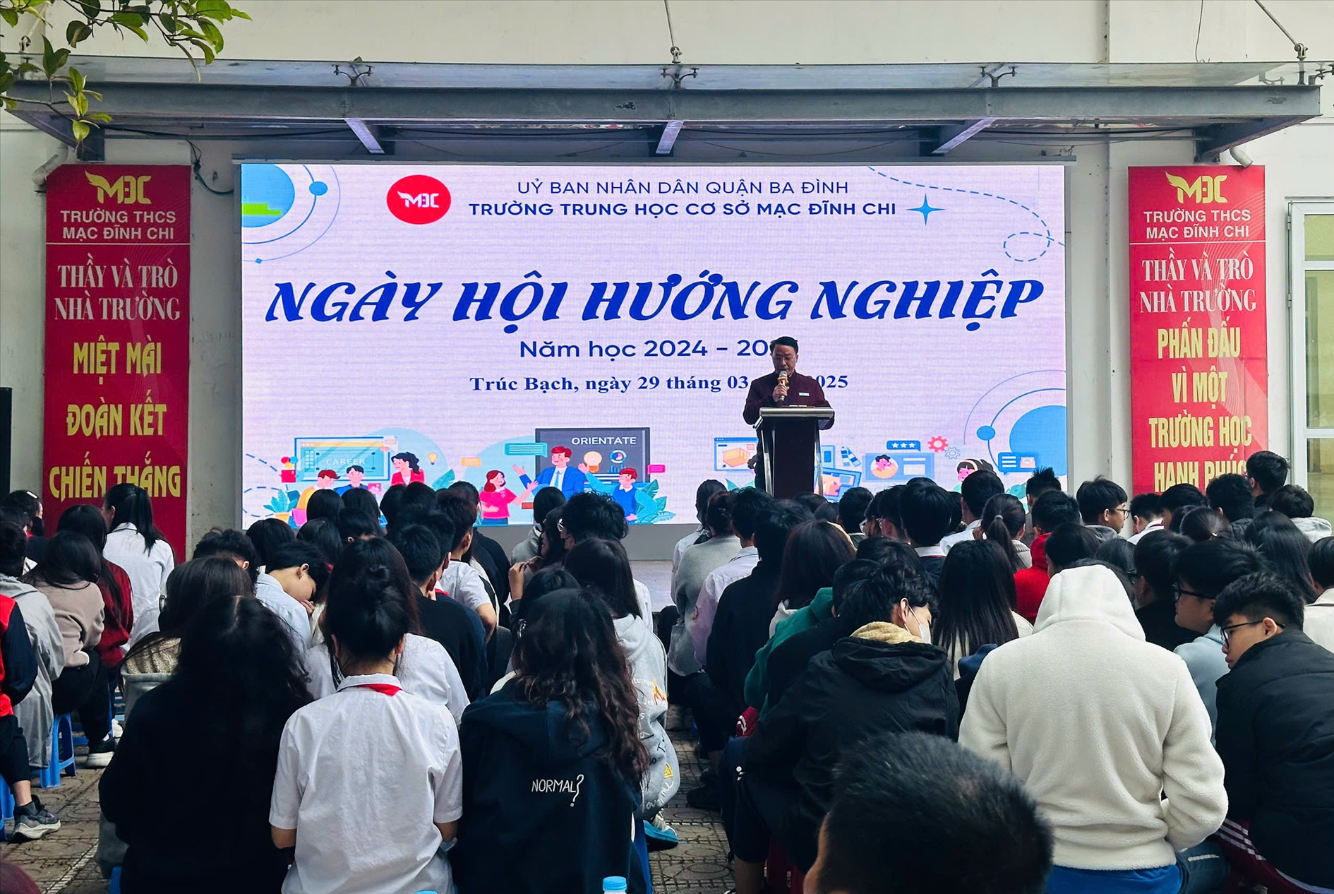 Ngày hội hướng nghiệp tại trường THCS Mạc Đĩnh Chi: Khơi nguồn đam mê, định hướng tương lai