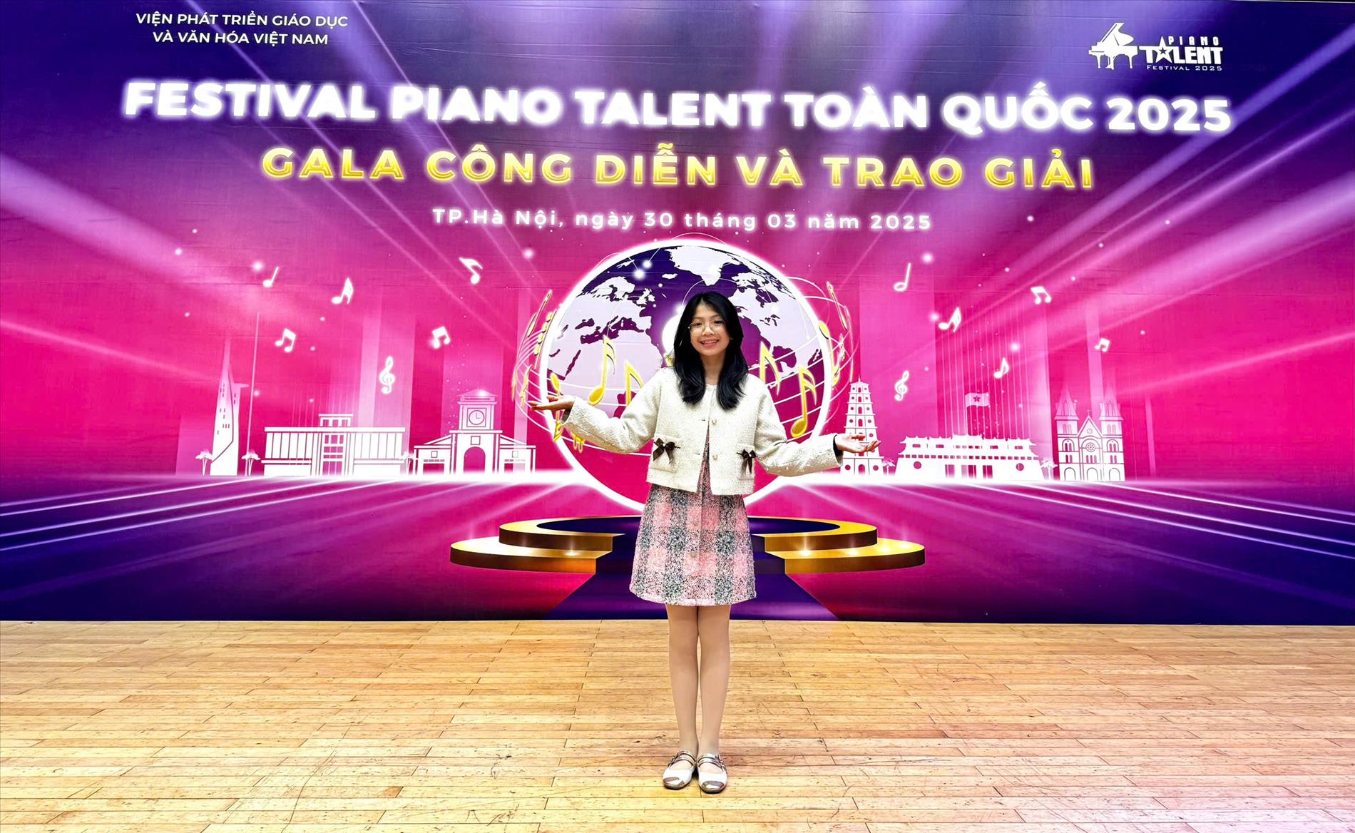 Trần Anh Nga - một tài năng piano xuất sắc của trường THCS Mạc Đĩnh Chi