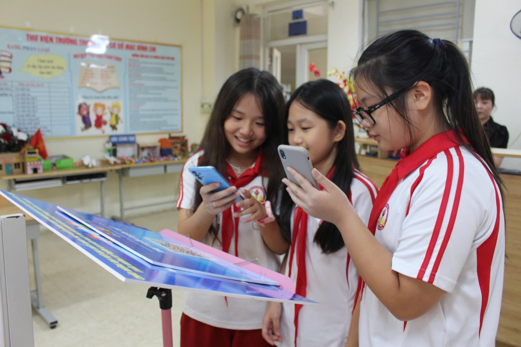 Sắc màu tuổi trẻ trong hành trình xây dựng trường học thông minh